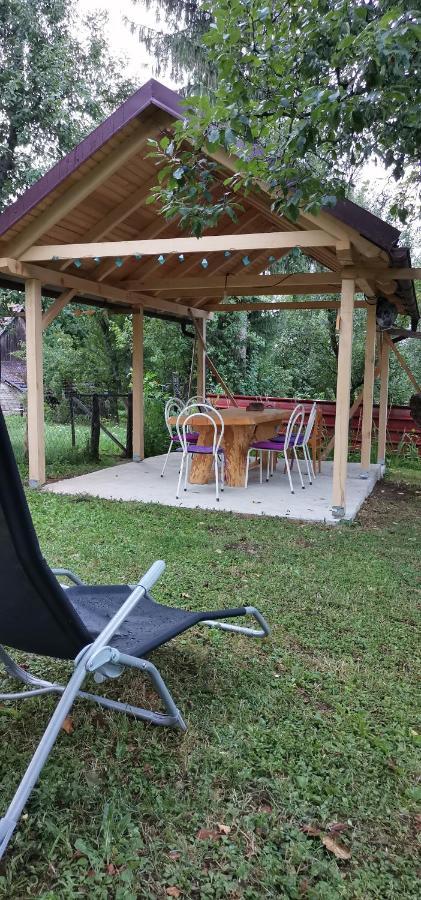 Apartman Nina Licko Petrovo Selo Екстер'єр фото