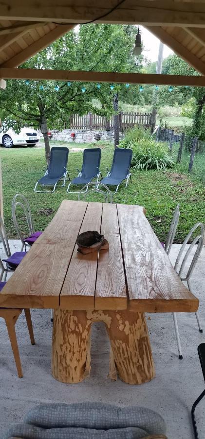 Apartman Nina Licko Petrovo Selo Екстер'єр фото
