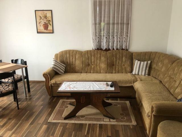 Apartman Nina Licko Petrovo Selo Екстер'єр фото